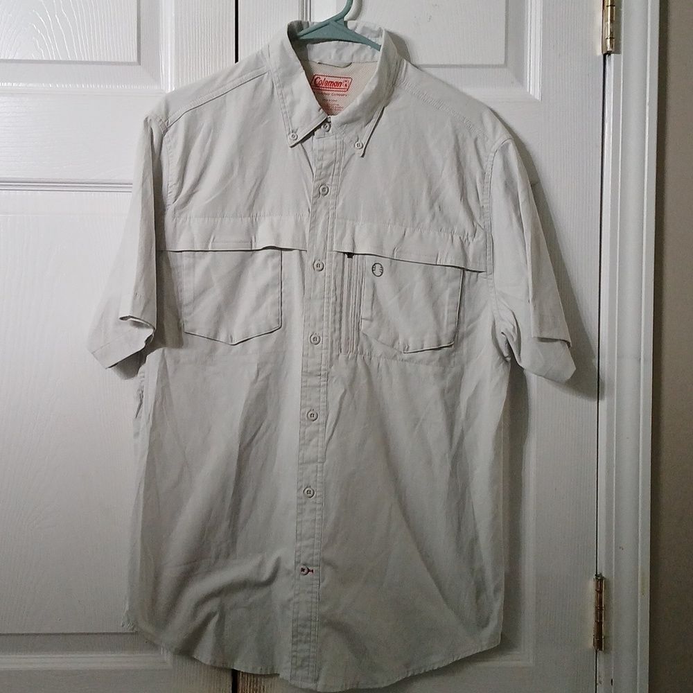 Coleman lightweight light gray  vented multi pocket button down shirt Sz L EUC